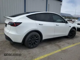 2021 Tesla Model Y Long Range with VIN 5YJYGDEE8MF271938, listed as a Copart auction lot 50961485 with 46,173 mi miles and Salvage Title. Bid and sale history available at DreamBid. Image 3.