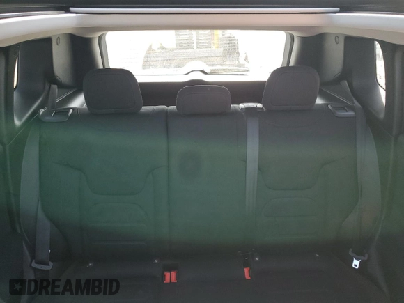 2020 Jeep Renegade Latitude z VIN ZACNJBBB8LPL33572, wystawiony jako Copart lot #60531795 z przebiegiem 78 528 mil mil oraz Szkoda całkowita • Salvage title. Historia ofert i sprzedaży dostępna na DreamBid. Obrazek 10.