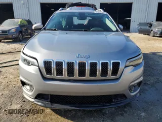2019 Jeep Cherokee Latitude Plus with VIN 1C4PJLLB7KD197030, listed as a Copart auction lot 52854545 with 154,503 mi miles and Non Repairable. Bid and sale history available at carsss.com. Image 5.