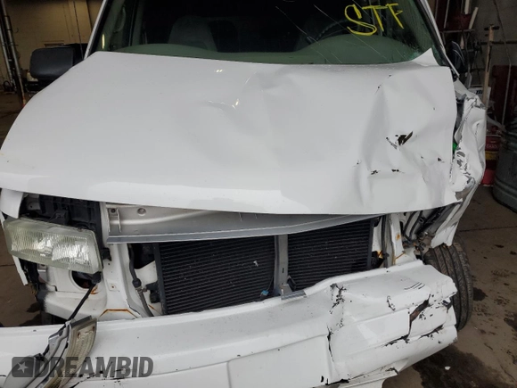 2004 Chevrolet Astro with VIN 1GNDM19X44B127282, listed as a Copart auction lot 83985534 with Not Provided miles and Non Repairable. Bid and sale history available at carsss.com. Image 12.