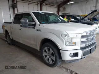 2015 Ford F-150 XLT z VIN 1FTEW1EF0FFB70257, wystawiony jako IAAI lot #42084443 z przebiegiem 123 351 mil mil oraz . Historia ofert i sprzedaży dostępna na DreamBid. Obrazek 1.