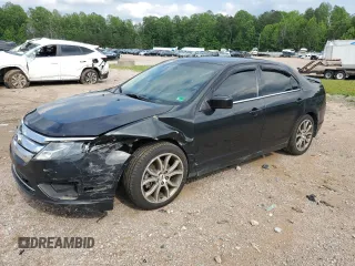 2010 Ford Fusion SE z VIN 3FAHP0HA6AR310415, wystawiony jako Copart lot #57122475 z przebiegiem 230 976 mil mil oraz Szkoda całkowita • Salvage title. Historia ofert i sprzedaży dostępna na DreamBid. Obrazek 1.
