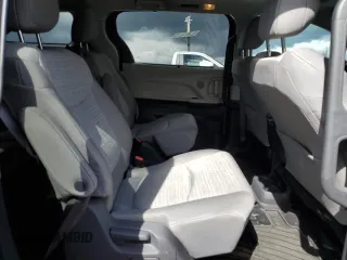 2021 Toyota Sienna LE with VIN 5TDBRKEC7MS066674, listed as a Copart auction lot 48255035 with 45,679 mi miles and Salvage Title. Bid and sale history available at carsss.com. Image 11.