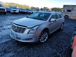 2014 Cadillac XTS Luxury z VIN 2G61M5S33E9224621, wystawiony jako Copart lot #81269003 z przebiegiem 110 253 mil mil oraz Szkody całkowita. Historia ofert i sprzedaży dostępna na DreamBid. Obrazek 1.
