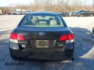 2013 Subaru Legacy 2.5i z VIN 4S3BMBA60D3026033, wystawiony jako IAAI lot #41292503 z przebiegiem 162 948 mil mil oraz . Historia ofert i sprzedaży dostępna na DreamBid. Obrazek 16.