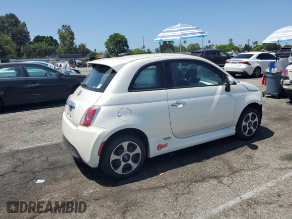2017 FIAT 500e with VIN 3C3CFFGE6HT565405, listed as a Copart auction lot 61465715 with 39,088 mi miles and Salvage title. Bid and sale history available at DreamBid. Image 3.