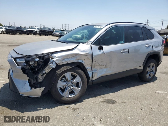2023 Toyota RAV4 Hybrid LE z VIN 4T3MWRFV5PU095667, wystawiony jako Copart lot #60753845 z przebiegiem 33 684 mil mil oraz Szkoda całkowita • Salvage title. Historia ofert i sprzedaży dostępna na DreamBid. Obrazek 1.