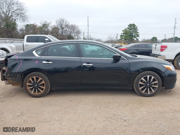 2018 Nissan Altima 2.5 SL with VIN 1N4AL3APXJC234189, listed as a IAAI auction lot 41526375 with 96,947 mi miles. Bid and sale history available at carsss.com. Image 17.