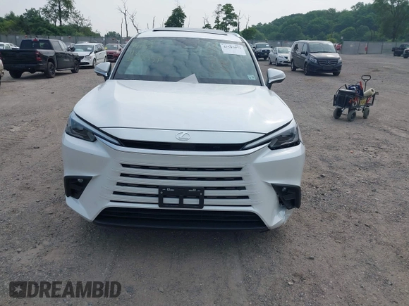 2025 Lexus TX 350 with VIN 5TDAAAB63SS033244, listed as a IAAI auction lot 42505973 with 2,106 mi miles and . Bid and sale history available at DreamBid. Image 12.