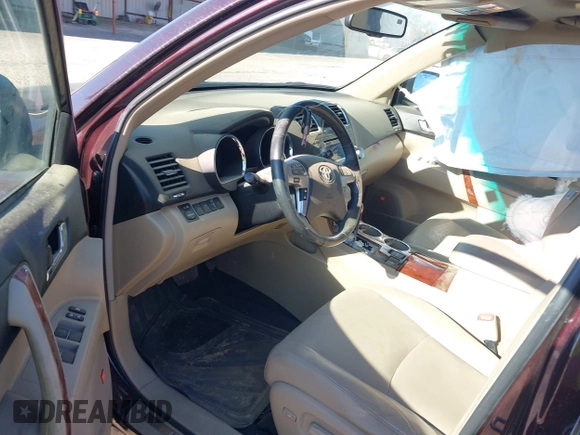 2012 Toyota Highlander Limited with VIN 5TDDK3EH2CS095433, listed as a IAAI auction lot 41833700 with 118,446 mi miles. Bid and sale history available at carsss.com. Image 20.