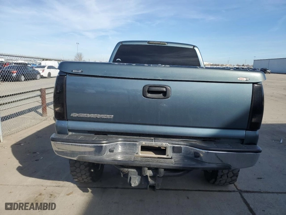2006 Chevrolet Silverado 1500 LT1 with VIN 2GCEC19T961126032, listed as a Copart auction lot 45683125 with 137,234 mi miles and Salvage Title. Bid and sale history available at carsss.com. Image 6.
