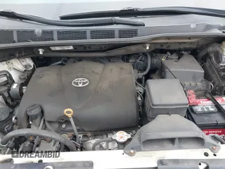 2017 Toyota Sienna XLE Auto Access Seat with VIN 5TDYZ3DC2HS796659, listed as a IAAI auction lot 41770444 with 129,628 mi miles. Bid and sale history available at carsss.com. Image 10.