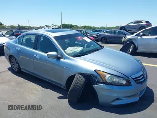 2011 Honda Accord EX-L z VIN 1HGCP3F86BA025278, wystawiony jako IAAI lot #42260234 z przebiegiem 36 602 mil mil oraz . Historia ofert i sprzedaży dostępna na DreamBid. Obrazek 1.