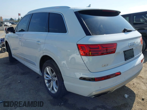 2019 Audi Q7 Premium with VIN WA1AAAF74KD004991, listed as a IAAI auction lot 42180183 with 53,188 mi miles and . Bid and sale history available at DreamBid. Image 3.