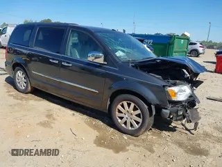 2011 Chrysler Town & Country Touring L z VIN 2A4RR8DGXBR612681, wystawiony jako IAAI lot #42020762 z przebiegiem 208 037 mil mil oraz . Historia ofert i sprzedaży dostępna na DreamBid. Obrazek 1.
