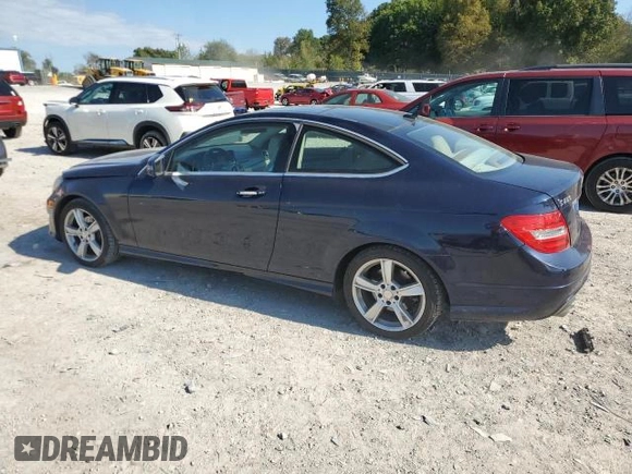 2015 Mercedes-Benz C 250 z VIN WDDGJ4HB6FG370187, wystawiony jako Copart lot #88162875 z przebiegiem 102 961 mil mil oraz Czysty tytuł • Clean title. Historia ofert i sprzedaży dostępna na DreamBid. Obrazek 2.