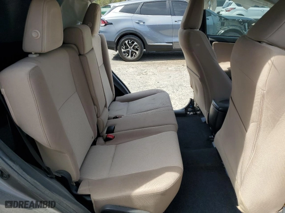 2015 Toyota RAV4 XLE with VIN JTMRFREV0FD157043, listed as a Copart auction lot 48904555 with 170,012 mi miles and Non Repairable. Bid and sale history available at carsss.com. Image 11.