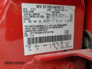 2012 Ford F-250 XL z VIN 1FT7W2B61CED21708, wystawiony jako Copart lot #51152275 z przebiegiem 255 097 mil mil oraz Nie do naprawy • Non repairable. Historia ofert i sprzedaży dostępna na DreamBid. Obrazek 12.
