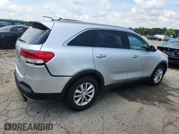 2017 Kia Sorento LX with VIN 5XYPGDA59HG320340, listed as a Copart auction lot 62184305 with 227,740 mi miles and Clean title. Bid and sale history available at DreamBid. Image 3.