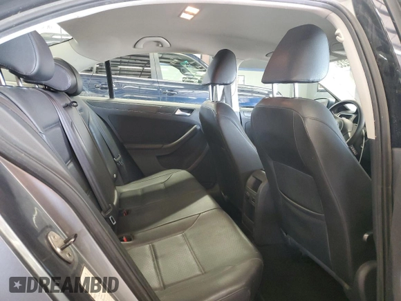 2014 Volkswagen Jetta Sedan SE with VIN 3VWD17AJ0EM247910, listed as a Copart auction lot 51762235 with 157,438 mi miles and Clean Title. Bid and sale history available at carsss.com. Image 10.