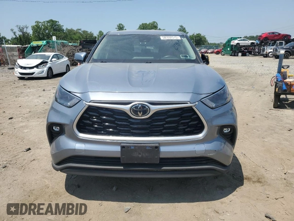 2022 Toyota Highlander LE with VIN 5TDBZRBH3NS175711, listed as a Copart auction lot 58722515 with 43,970 mi miles and Clean title. Bid and sale history available at DreamBid. Image 5.