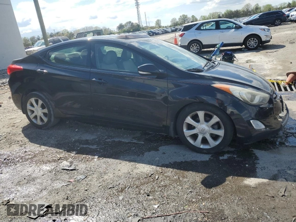 2013 Hyundai Elantra Limited z VIN 5NPDH4AE8DH415992, wystawiony jako Copart lot #52939315 z przebiegiem 151 554 mil mil oraz Szkoda całkowita • Salvage title. Historia ofert i sprzedaży dostępna na DreamBid. Obrazek 4.