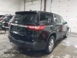 2020 Chevrolet Traverse LS with VIN 1GNEVLKW3LJ167596, listed as a IAAI auction lot 40993610 with 119,667 mi miles. Bid and sale history available at carsss.com. Image 4.
