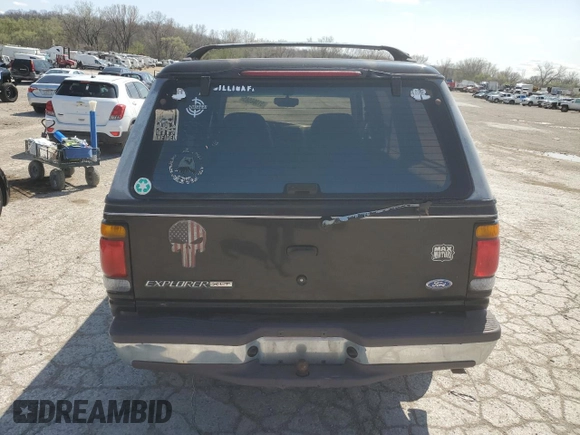 1996 Ford Explorer XL with VIN 1FMDU32XXTZB16075, listed as a Copart auction lot 51366585 with 105,686 mi miles and Clean title. Bid and sale history available at DreamBid. Image 6.