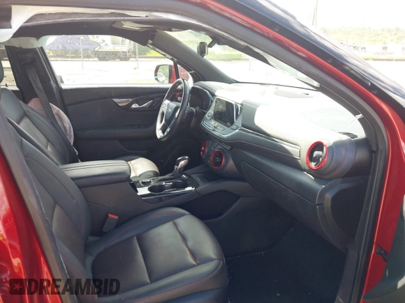 2021 Chevrolet Blazer RS z VIN 3GNKBKRS2MS579534, wystawiony jako IAAI lot #42207795 z przebiegiem 55 716 mil mil oraz . Historia ofert i sprzedaży dostępna na DreamBid. Obrazek 5.