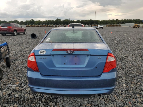 2010 Ford Fusion SE с VIN 3FAHP0HA8AR247611, выставлен на аукционе Copart как лот 62086875 с пробегом 186 109 миль миль и На запчасти • Non repairable. История ставок и продаж доступна на DreamBid. Изображение 6.