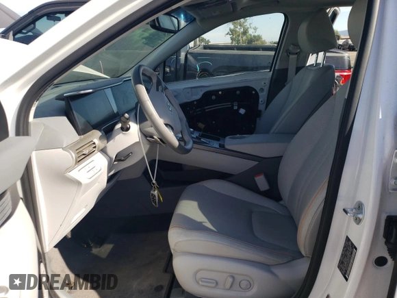 2021 Hyundai NEXO Limited z VIN KM8J84A65MU013554, wystawiony jako Copart lot #62621393 z przebiegiem 11 237 mil mil oraz Szkoda całkowita • Salvage title. Historia ofert i sprzedaży dostępna na DreamBid. Obrazek 7.