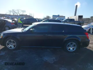 2005 Dodge Magnum RT with VIN 2D4GV58235H682753, listed as a IAAI auction lot 41814817 with 100,246 mi miles. Bid and sale history available at carsss.com. Image 14.