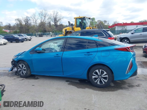 2017 Toyota Prius Plus with VIN JTDKARFP0H3052737, listed as a IAAI auction lot 42039680 with 117,593 mi miles and . Bid and sale history available at DreamBid. Image 15.