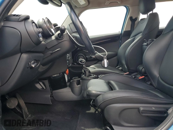 2016 MINI Hardtop 4 Door S with VIN WMWXU3C50G2D28982, listed as a Copart auction lot 63376925 with 97,519 mi miles and Salvage title. Bid and sale history available at DreamBid. Image 7.
