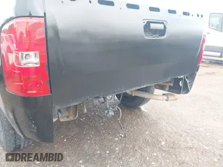 2007 Chevrolet Silverado 1500 LS with VIN 3GCEC13C87G541599, listed as a IAAI auction lot 42104998 with 219,073 mi miles. Bid and sale history available at carsss.com. Image 6.