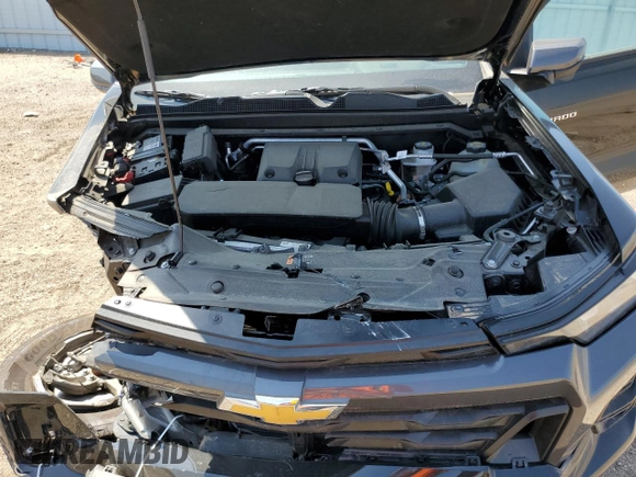 2024 Chevrolet Colorado 4WD LT z VIN 1GCPTCEK4R1185601, wystawiony jako Copart lot #56125935 z przebiegiem 3 747 mil mil oraz Szkoda całkowita • Salvage title. Historia ofert i sprzedaży dostępna na DreamBid. Obrazek 11.