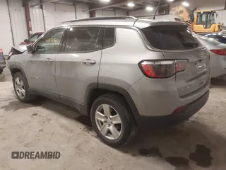 2022 Jeep Compass Latitude with VIN 3C4NJDBB1NT164537, listed as a IAAI auction lot 41424844 with 53,020 mi miles and . Bid and sale history available at DreamBid. Image 3.