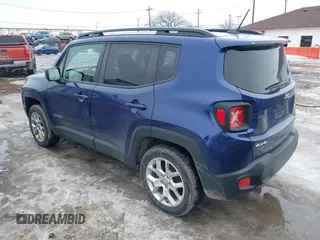 2017 Jeep Renegade Latitude with VIN ZACCJBBB4HPG10655, listed as a IAAI auction lot 41660630 with 118,072 mi miles. Bid and sale history available at carsss.com. Image 3.