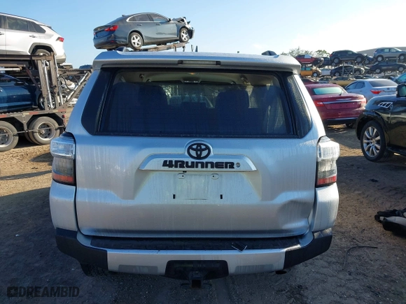2019 Toyota 4Runner SR5 with VIN JTEZU5JR6K5197375, listed as a IAAI auction lot 41477796 with 66,526 mi miles. Bid and sale history available at carsss.com. Image 17.