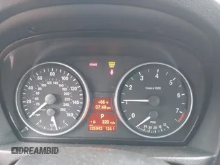 2007 BMW 3 Series 328i with VIN WBAVC53517FZ80487, listed as a IAAI auction lot 42643410 with 225,942 mi miles and . Bid and sale history available at DreamBid. Image 7.