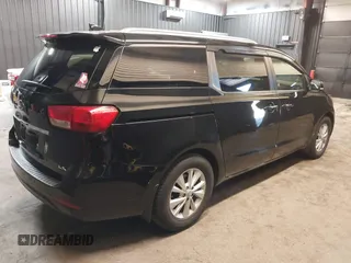 2016 Kia Sedona LX with VIN KNDMB5C10G6196316, listed as a IAAI auction lot 41766504 with 109,785 mi miles. Bid and sale history available at carsss.com. Image 4.