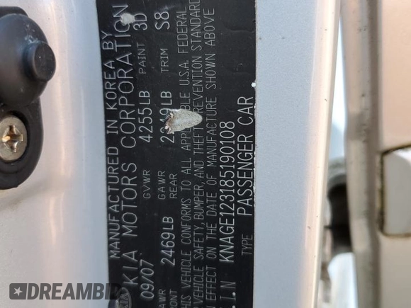 2008 Kia Optima LX z VIN KNAGE123185190108, wystawiony jako Copart lot #59364195 z przebiegiem 131 344 mil mil oraz Szkoda całkowita • Salvage title. Historia ofert i sprzedaży dostępna na DreamBid. Obrazek 12.