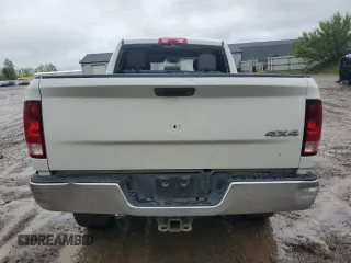 2018 Ram 2500 Tradesman z VIN 3C6UR5CL4JG368230, wystawiony jako Copart lot #56683775 z przebiegiem 185 542 mil mil oraz Czysty tytuł • Clean title. Historia ofert i sprzedaży dostępna na DreamBid. Obrazek 6.
