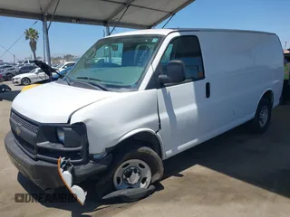 2013 Chevrolet Express Cargo z VIN 1GCWGFCA6D1145640, wystawiony jako IAAI lot #42379485 z przebiegiem 174 877 mil mil oraz . Historia ofert i sprzedaży dostępna na DreamBid. Obrazek 2.
