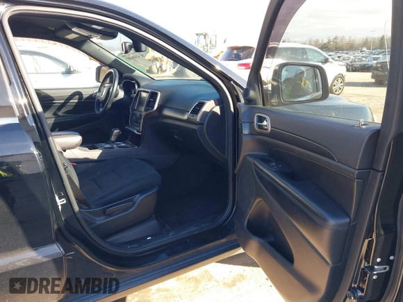 2017 Jeep Grand Cherokee Laredo with VIN 1C4RJFAG0HC674615, listed as a IAAI auction lot 41498307 with 91,899 mi miles. Bid and sale history available at carsss.com. Image 5.
