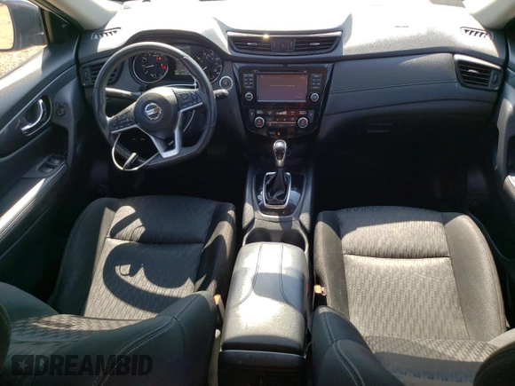 2017 Nissan Rogue SV z VIN KNMAT2MT4HP568539, wystawiony jako Copart lot #60265775 z przebiegiem 140 240 mil mil oraz Szkoda całkowita • Salvage title. Historia ofert i sprzedaży dostępna na DreamBid. Obrazek 8.