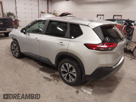 2022 Nissan Rogue SV with VIN 5N1BT3BB8NC696544, listed as a IAAI auction lot 41516760 with 24,679 mi miles. Bid and sale history available at carsss.com. Image 3.