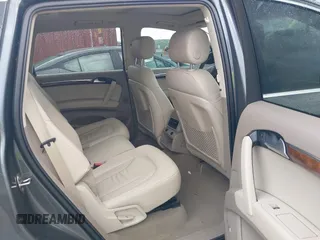 2013 Audi Q7 Premium Plus z VIN WA1LGAFE7DD015248, wystawiony jako IAAI lot #42486389 z przebiegiem 140 083 mil mil oraz . Historia ofert i sprzedaży dostępna na DreamBid. Obrazek 8.