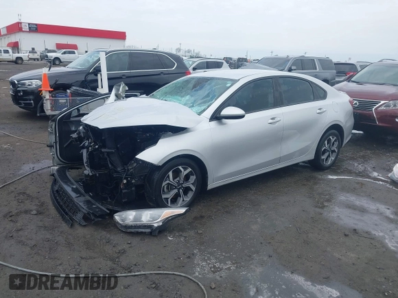2020 Kia Forte LXS with VIN 3KPF24AD6LE169481, listed as a IAAI auction lot 41560064 with 88,871 mi miles and . Bid and sale history available at carsss.com. Image 2.