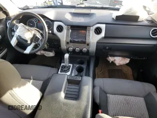 2017 Toyota Tundra 2WD SR5 with VIN 5TFRY5F10HX220013, listed as a Copart auction lot 81196934 with 71,415 mi miles and Salvage Title. Bid and sale history available at carsss.com. Image 8.